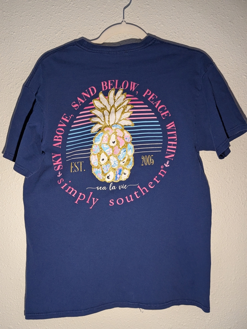 Simply Southern  Navy Pineapple Graphic Tee Medium